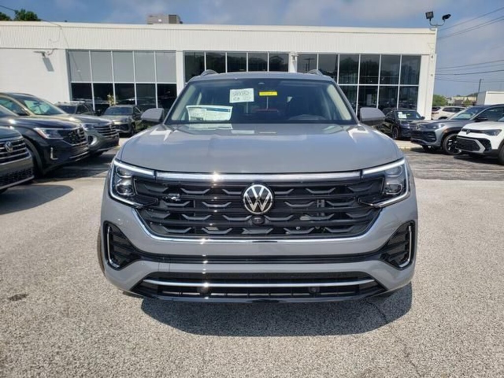 New 2026 Volkswagen Atlas 2.0T SEL Premium R-Line SUV