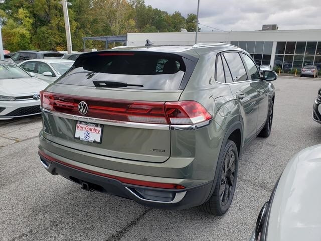 2026 Volkswagen Atlas Cross Sport SE Technology photo 4