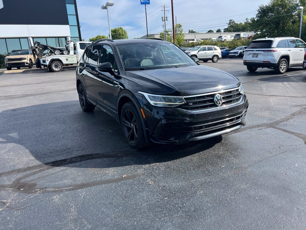 Used 2024 Volkswagen Tiguan 2.0T SE R-Line Black SUV