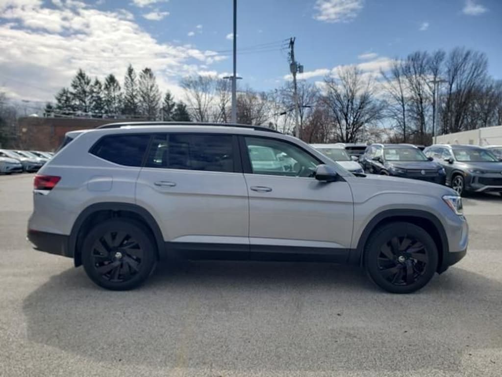 New 2026 Volkswagen Atlas 2.0T SE w/Technology SUV