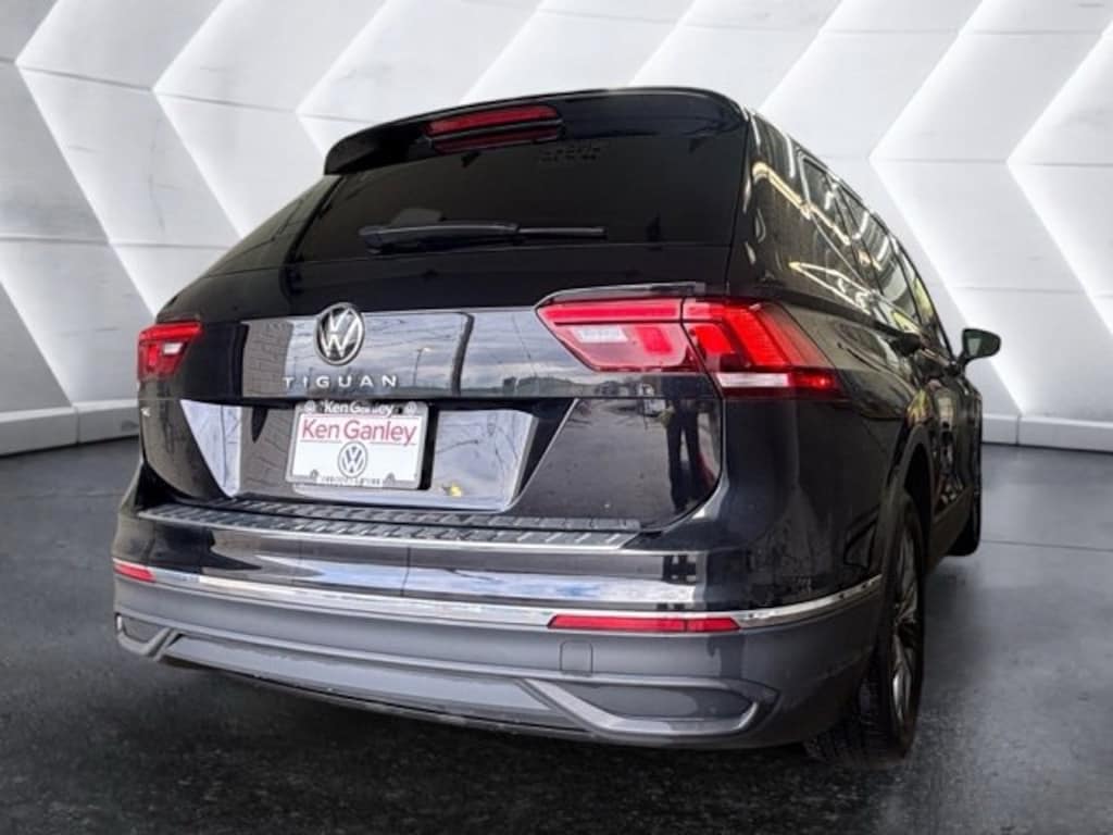 Used 2023 Volkswagen Tiguan 2.0T SE SUV