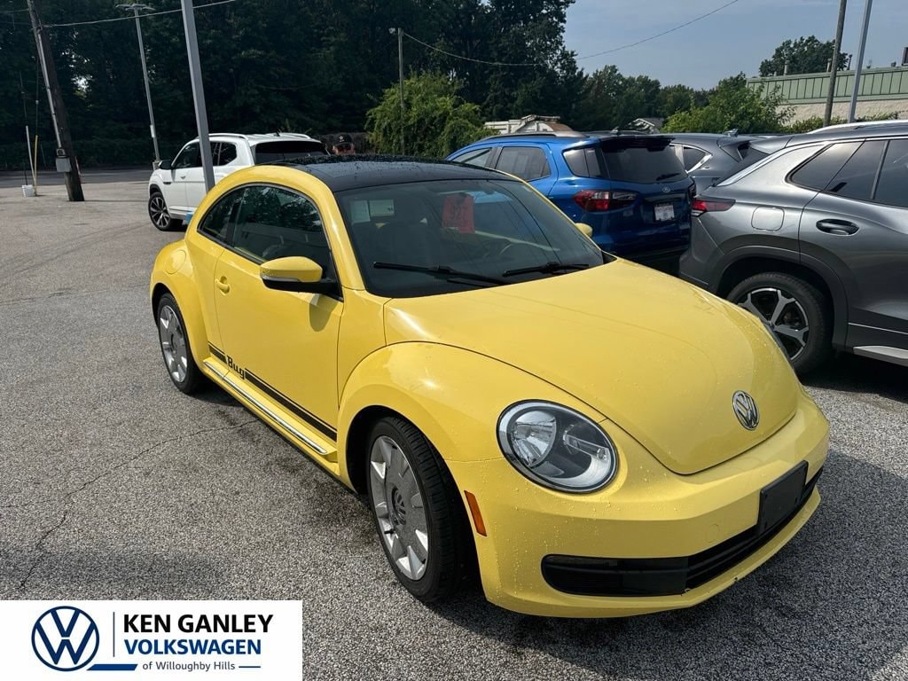 Used 2012 Volkswagen Beetle 2.5L Hatchback