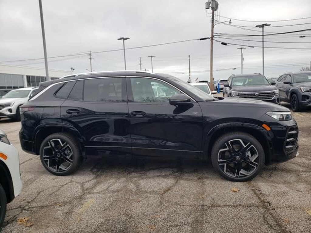 New 2026 Volkswagen Tiguan 2.0T SEL R-Line Turbo SUV