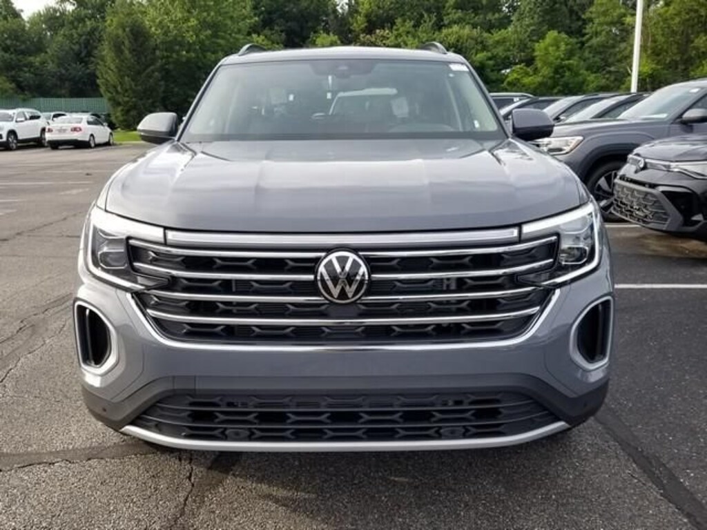 New 2026 Volkswagen Atlas SE w/Technology SUV