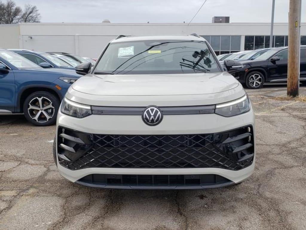 New 2026 Volkswagen Tiguan 2.0T SE R-Line Black SUV