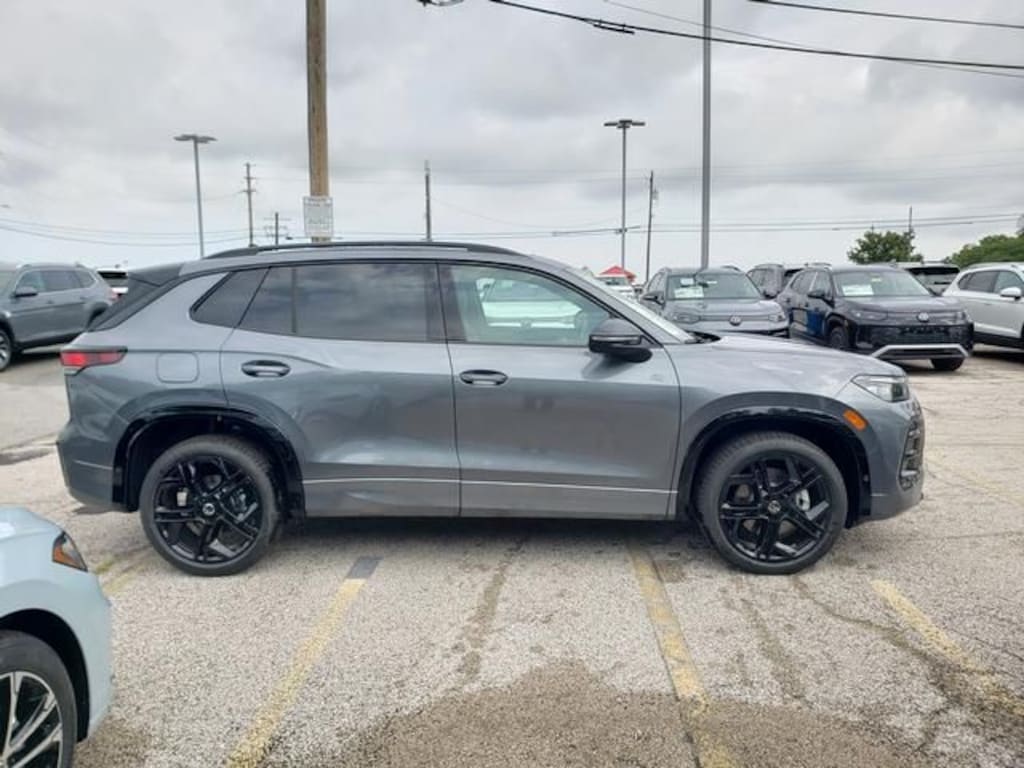New 2026 Volkswagen Tiguan SE R-Line Black SUV