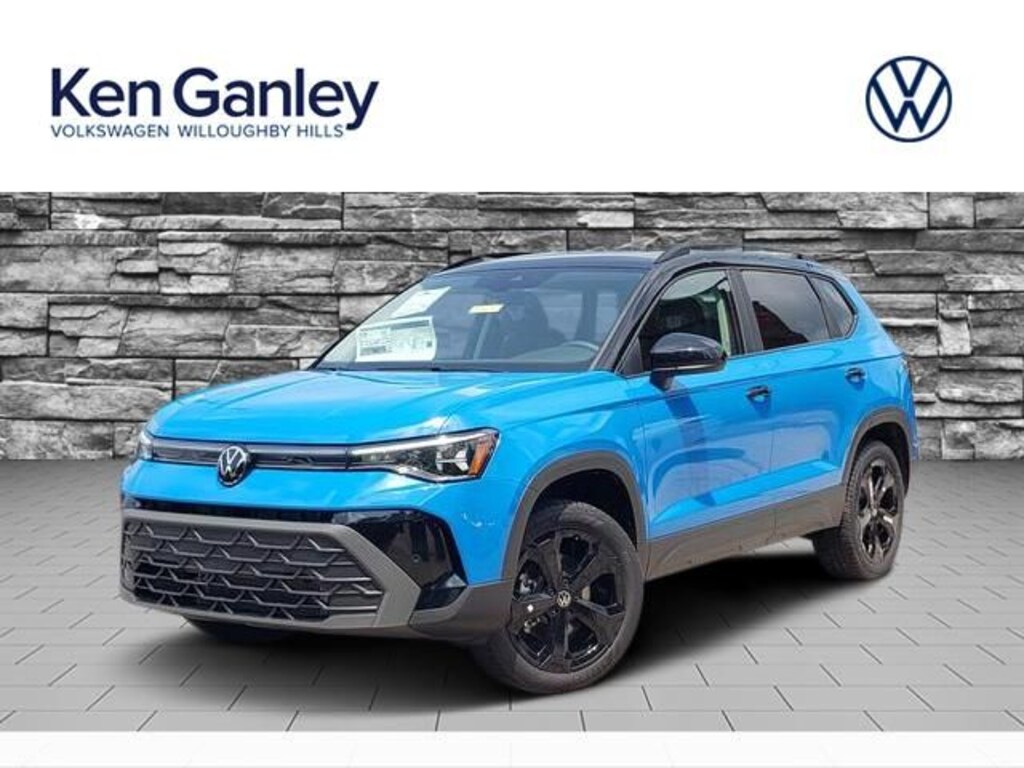 New 2026 Volkswagen Taos 1.5T SE Black SUV
