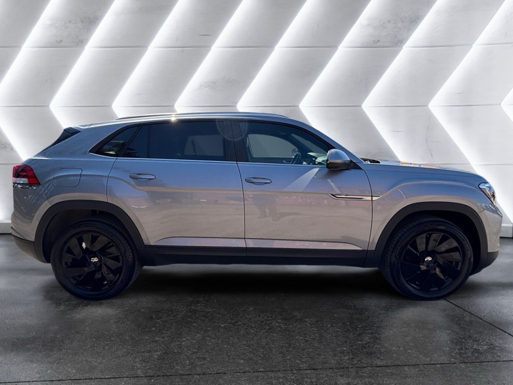 2026 Volkswagen Atlas Cross Sport SE w/Tech - Photo 6