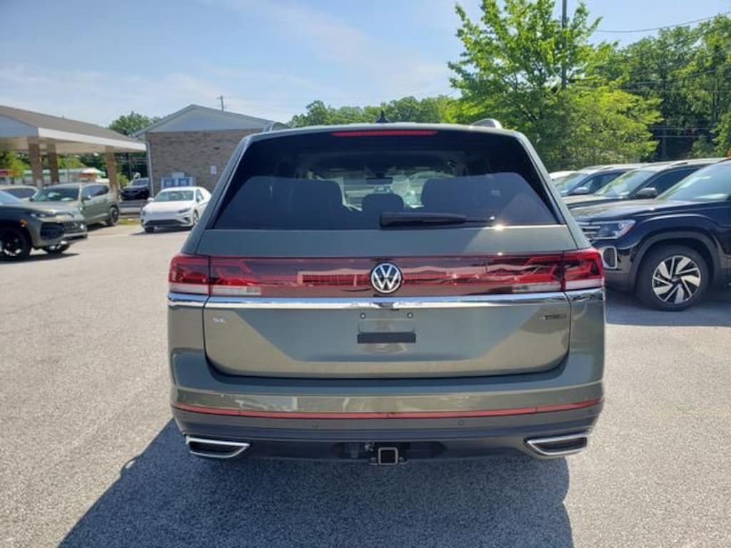 New 2026 Volkswagen Atlas SE w/Technology SUV