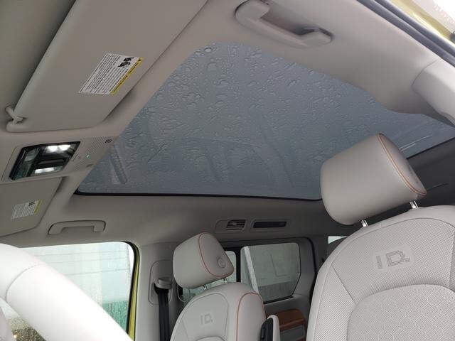 2025 Volkswagen ID. Buzz photo 3