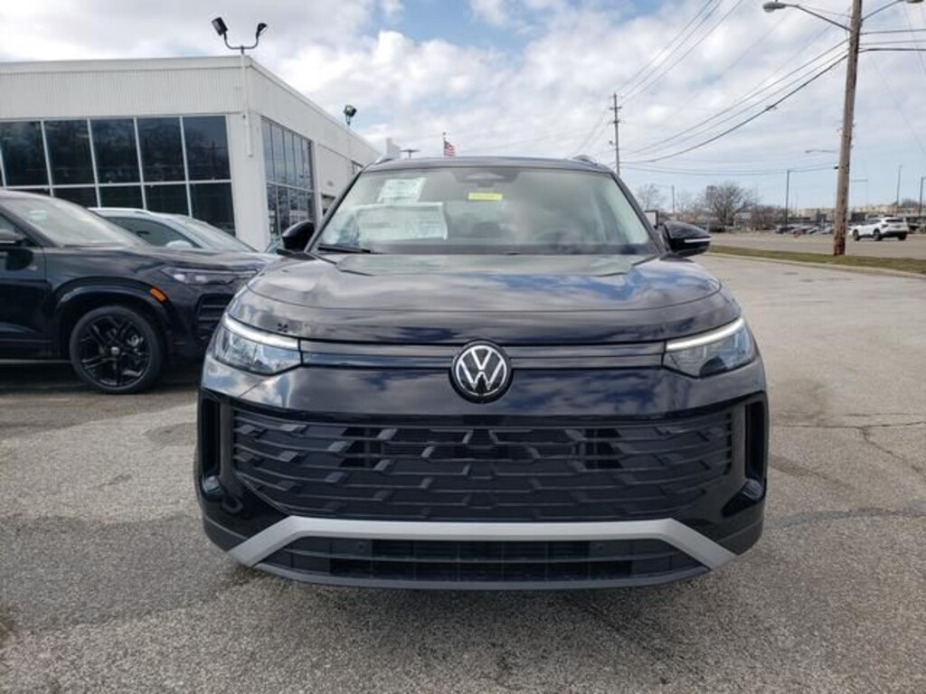 New 2026 Volkswagen Tiguan 2.0T SE SUV