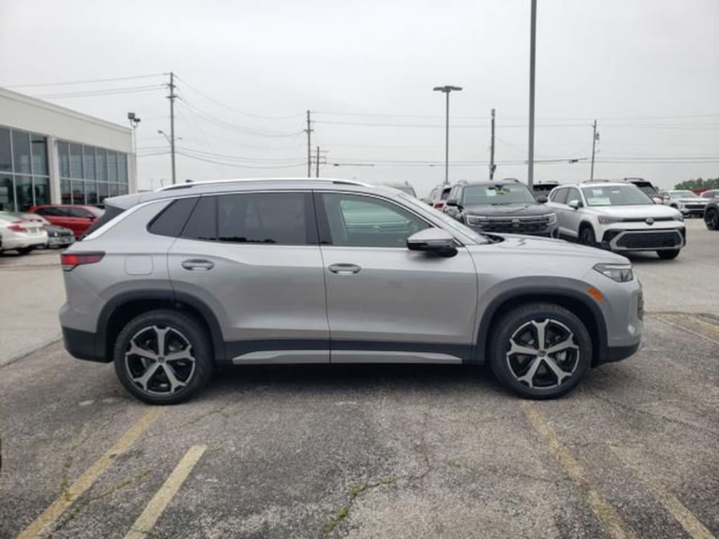 New 2026 Volkswagen Tiguan SE SUV