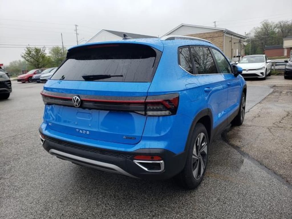 New 2026 Volkswagen Taos 1.5T SE SUV