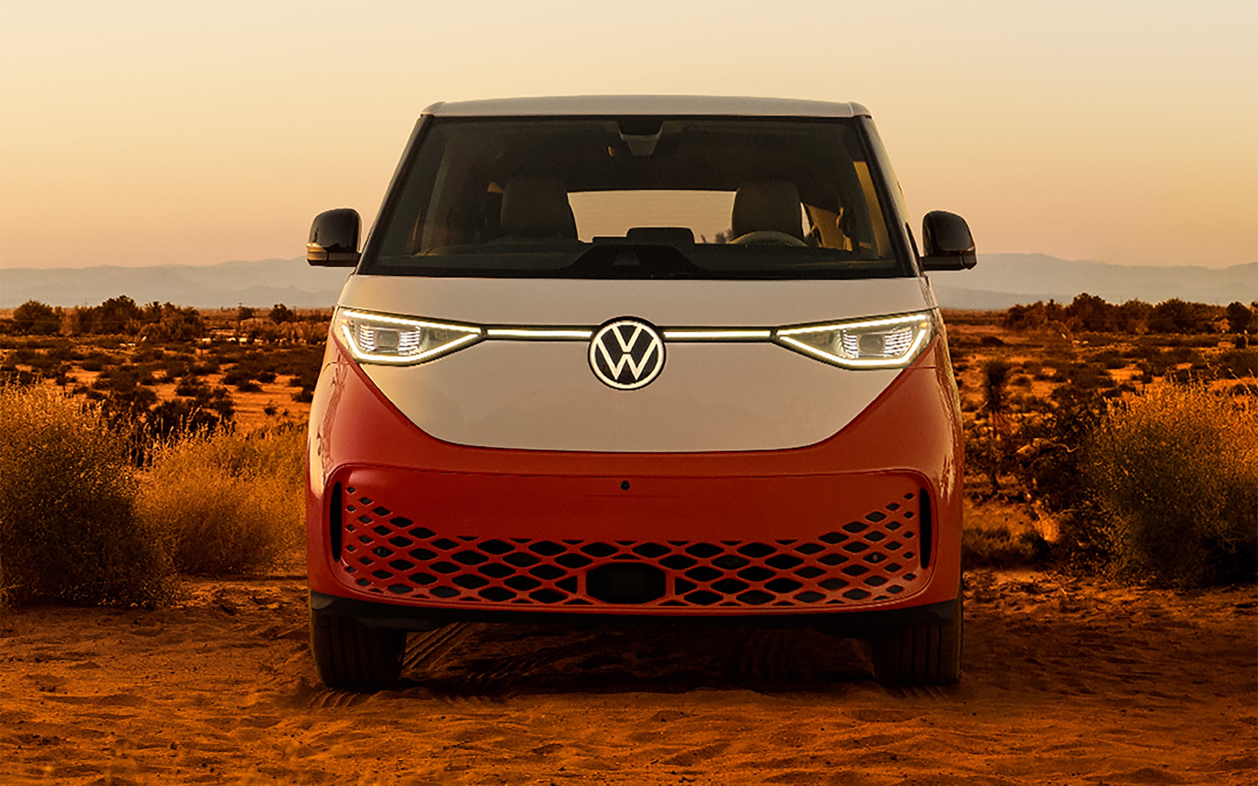 2025-Volkswagen-IDBuzz-Van-L03.jpg