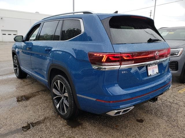 2025 Volkswagen Atlas SEL Premium R-Line photo 3
