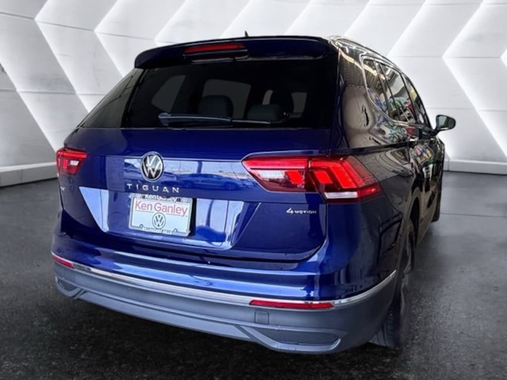 Used 2022 Volkswagen Tiguan 2.0T SE SUV