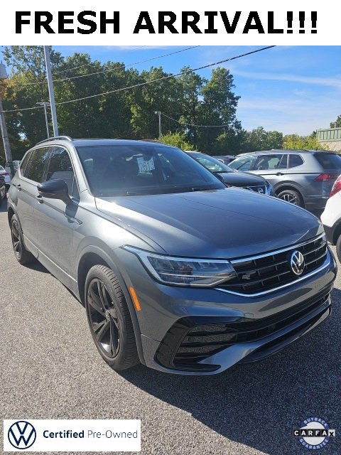 2023 Volkswagen Tiguan SE R-Line Black photo 2
