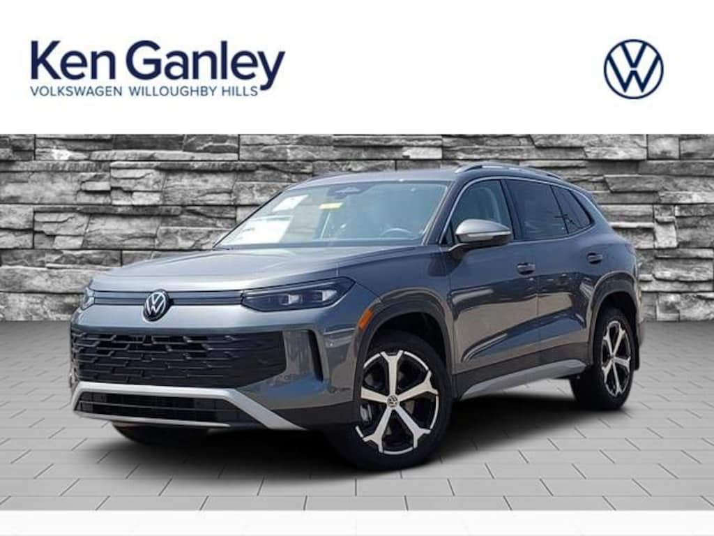 New 2025 Volkswagen Tiguan 2.0T SE SUV