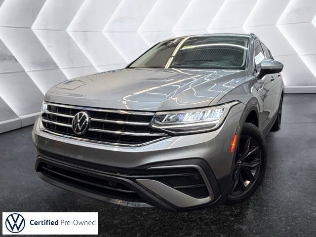 2022 Volkswagen Tiguan SE's photo