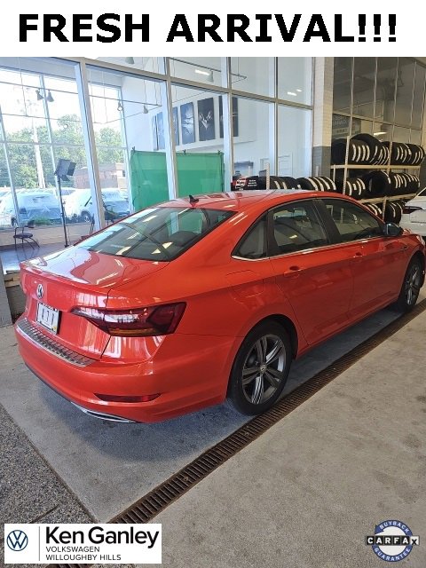 2019 Volkswagen Jetta 1.4T R-Line photo 2