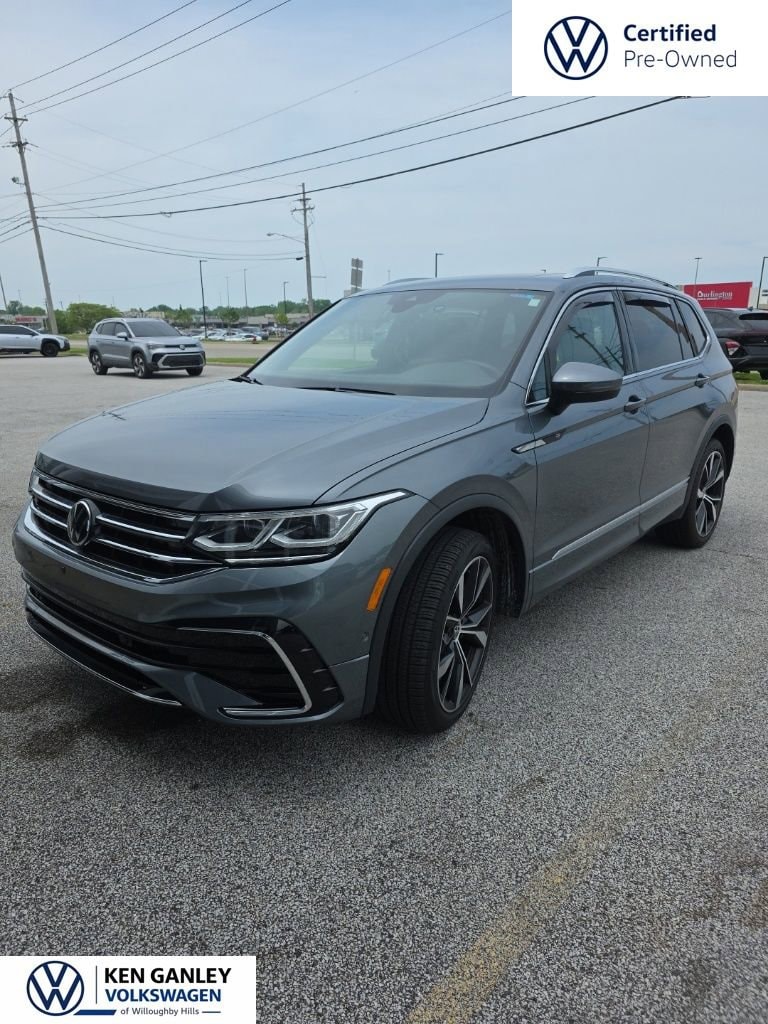 2024 Volkswagen Tiguan 2.0T SEL R-Line 4Motion's photo