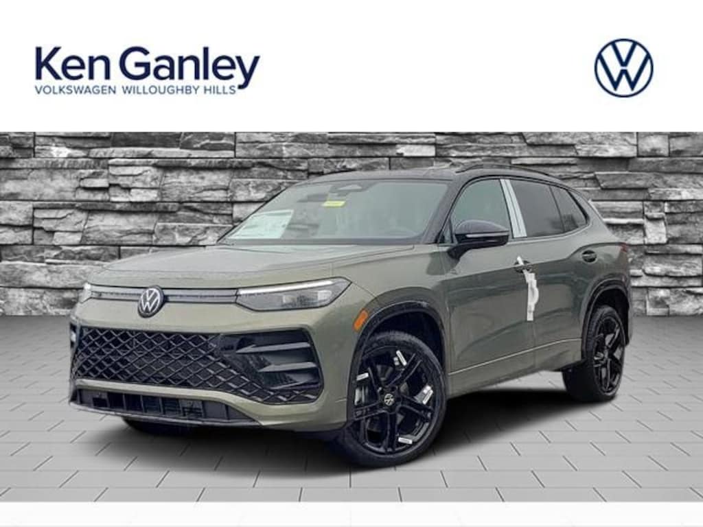 New 2026 Volkswagen Tiguan 2.0T SE R-Line Black SUV