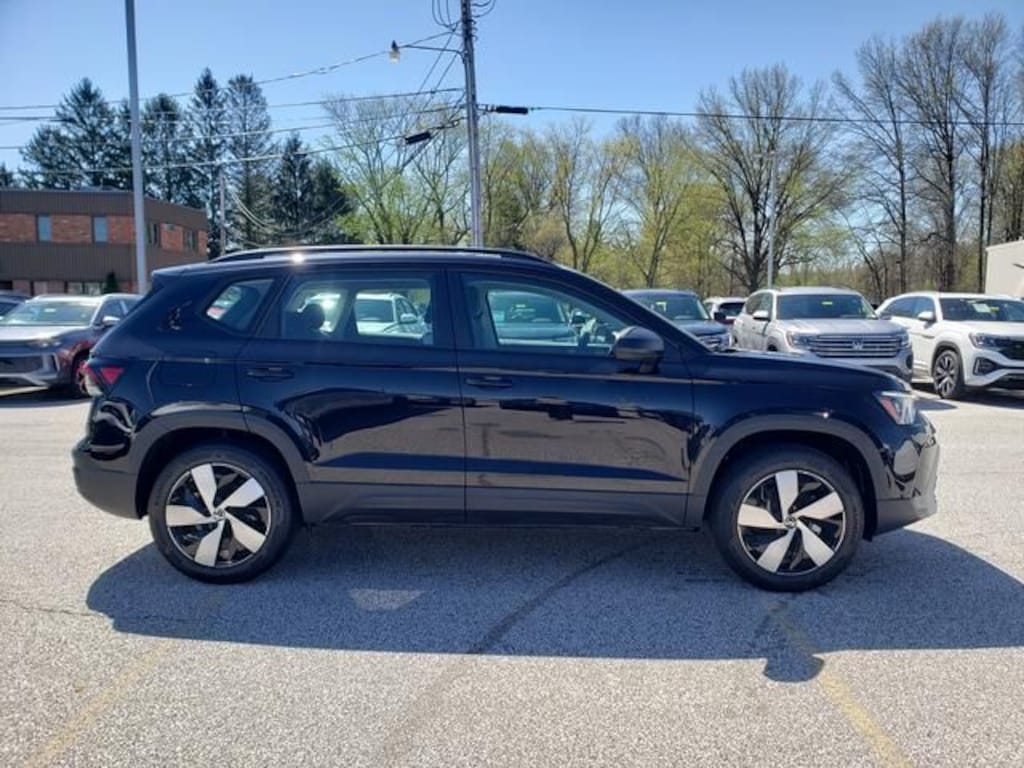 New 2026 Volkswagen Taos 1.5T S SUV