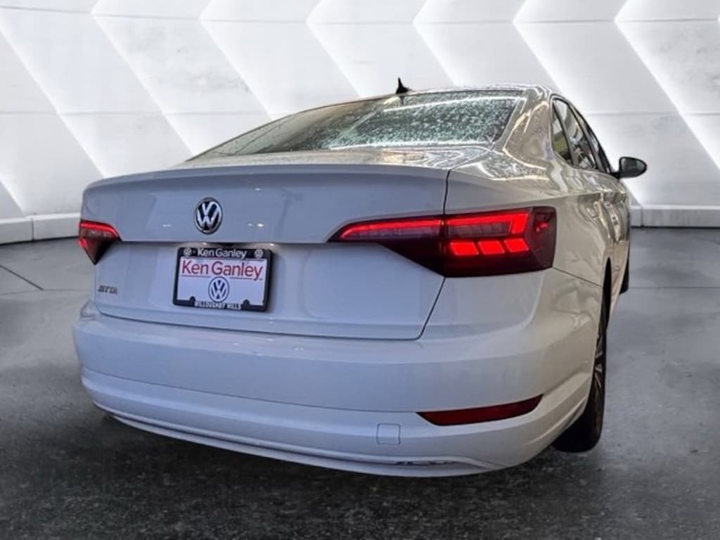 Certified 2021 Volkswagen Jetta 1.4T Sedan