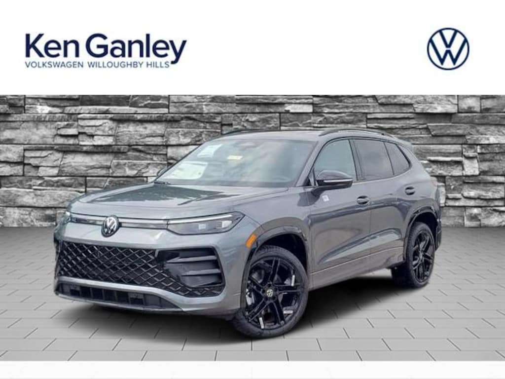 New 2026 Volkswagen Tiguan SE R-Line Black SUV