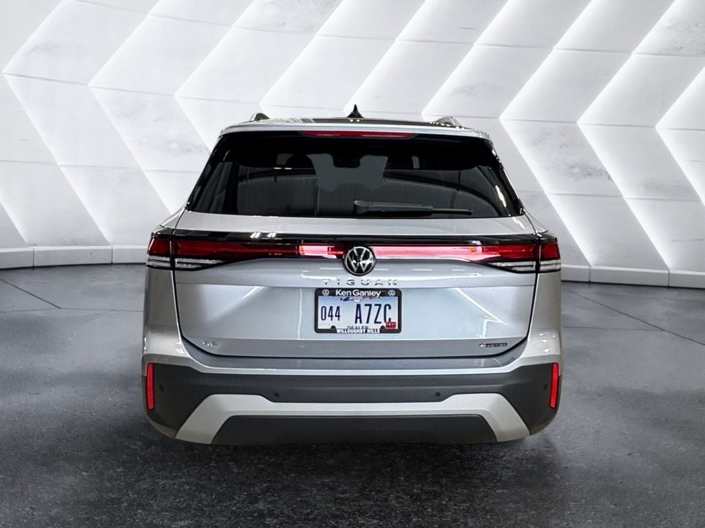 New 2026 Volkswagen Tiguan 2.0T SE SUV