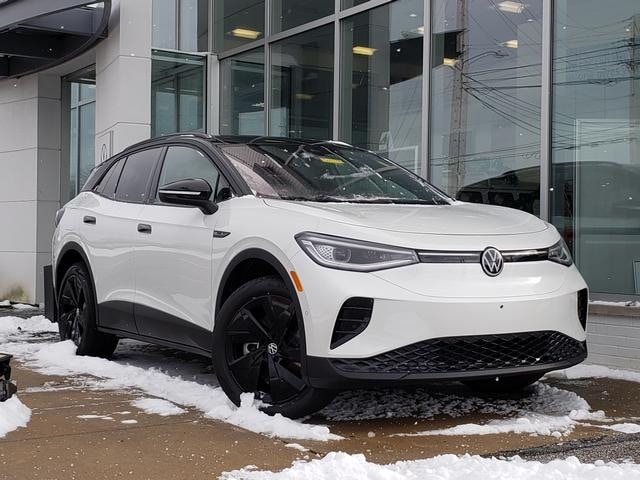 2025 Volkswagen ID.4 PRO S PLUS's photo