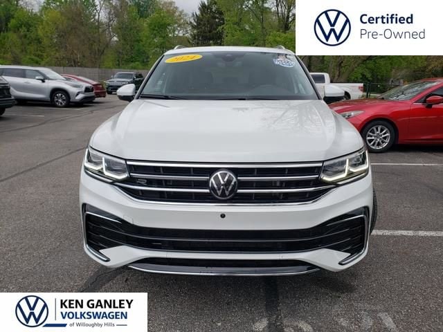 2024 Volkswagen Tiguan 2.0T SEL R-Line 4Motion's photo
