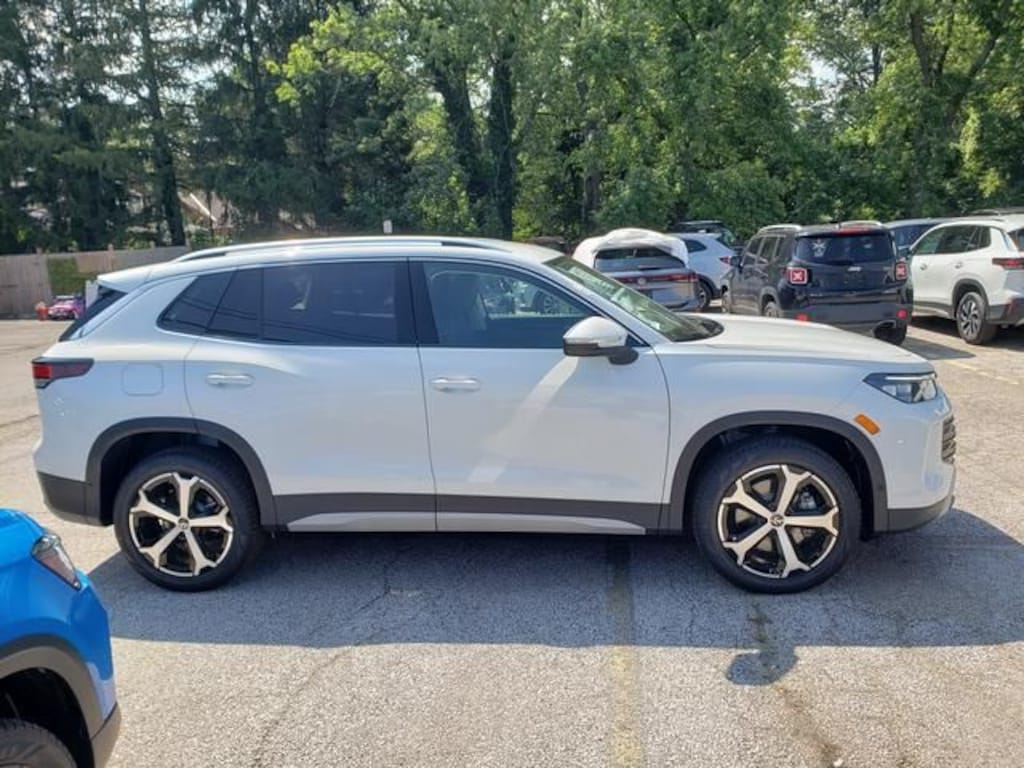 New 2026 Volkswagen Tiguan SE SUV