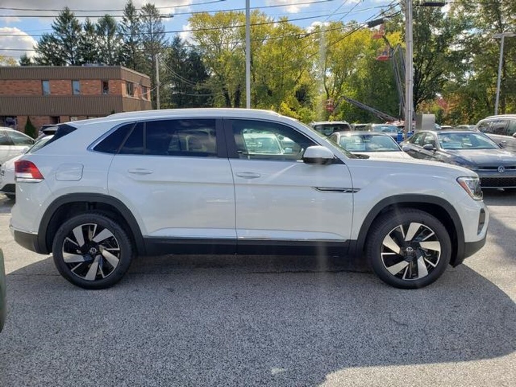 New 2026 Volkswagen Atlas Cross Sport 2.0T SEL SUV