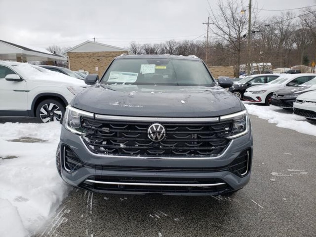 New 2026 Volkswagen Atlas Cross Sport 2.0T SEL Premium R-Line SUV
