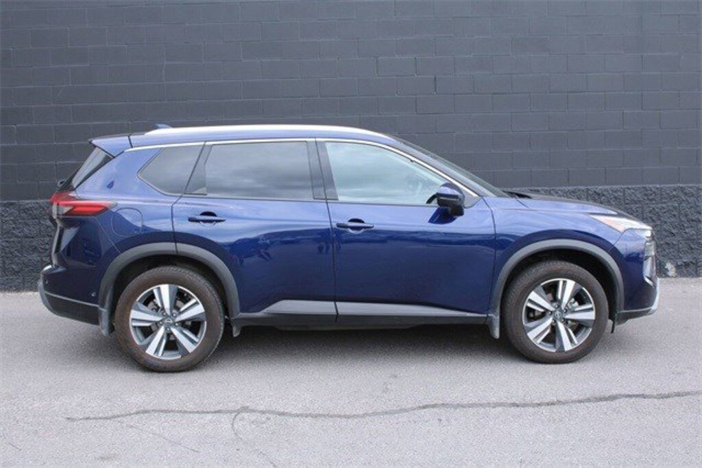Used 2024 Nissan Rogue SL Sport Utility