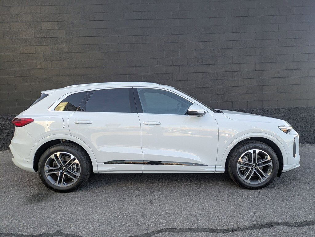 New 2025 Audi All-new Q5 2.0T Prestige SUV