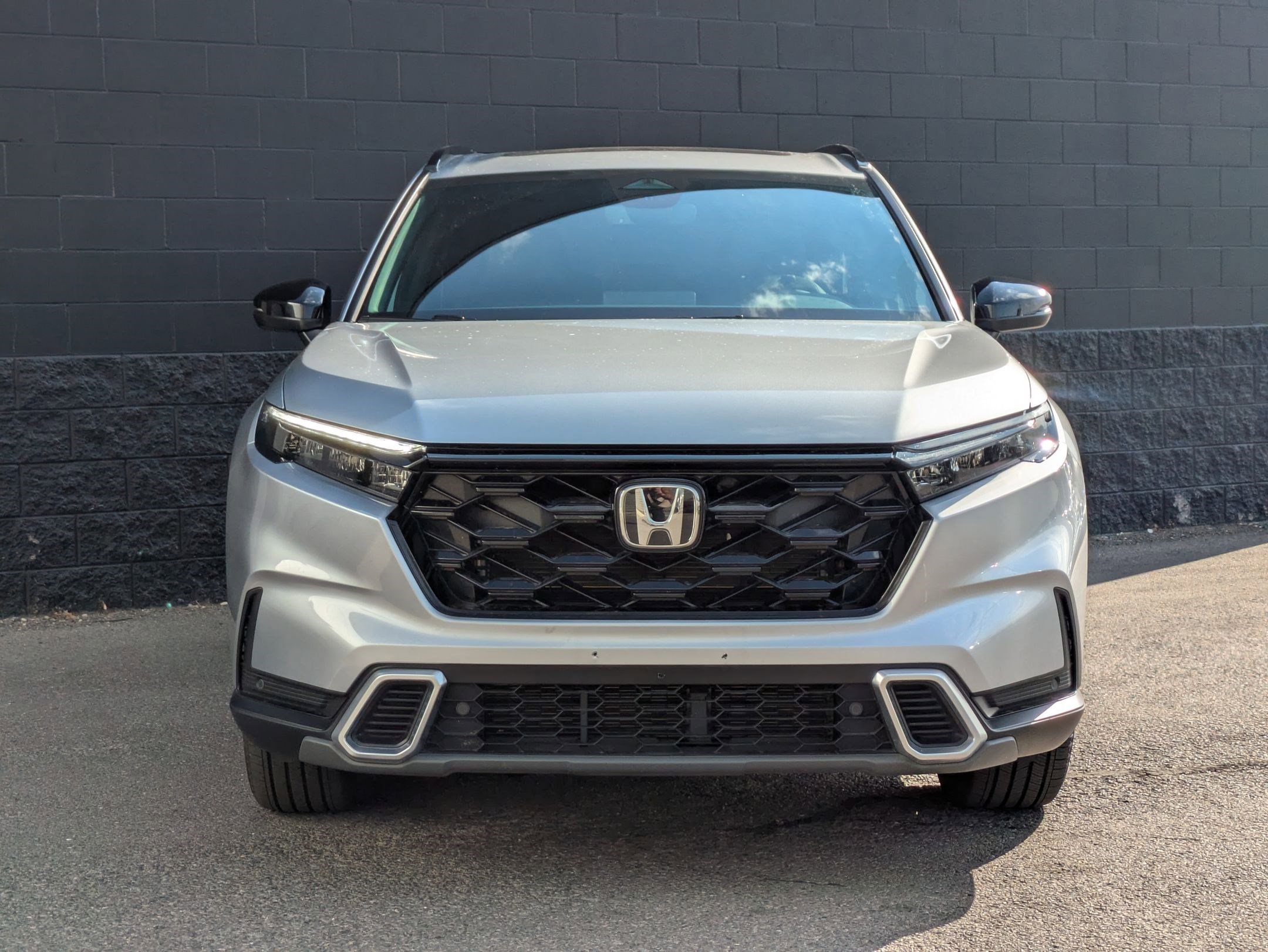 2024 Honda CR-V Hybrid Sport Touring photo 2