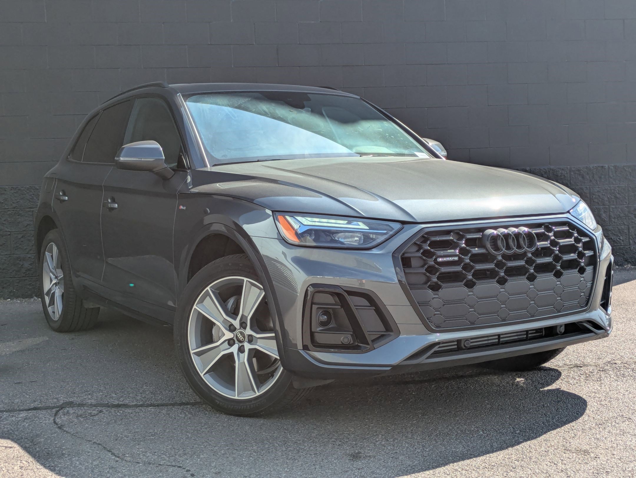 2025 Audi Q5 S line Premium photo 3