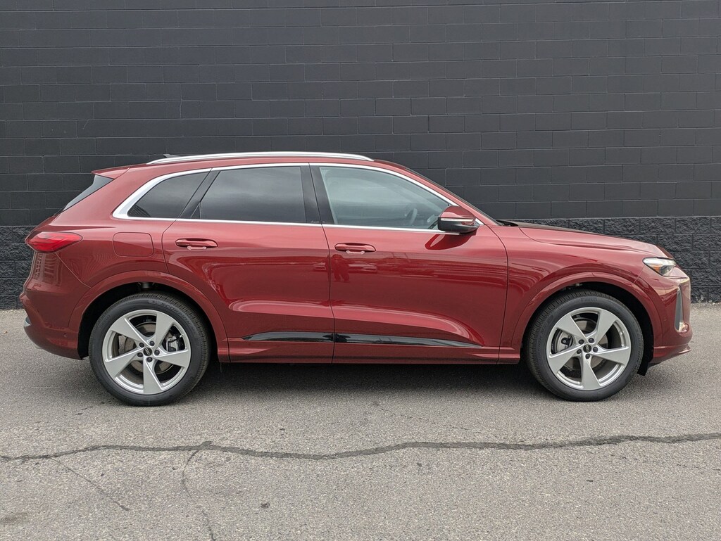 New 2025 Audi All-new Q5 2.0T Prestige SUV