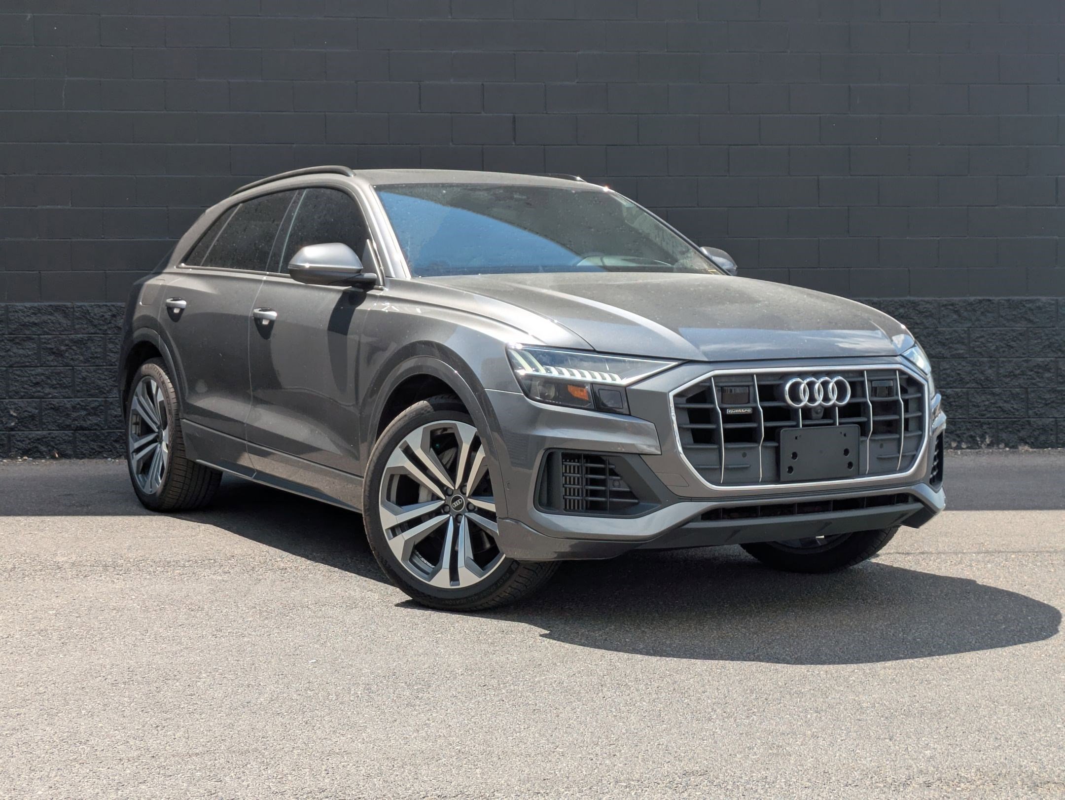 2021 Audi Q8 Prestige photo 2