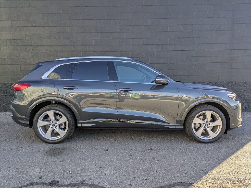 New 2025 Audi All-new Q5 2.0T Prestige SUV