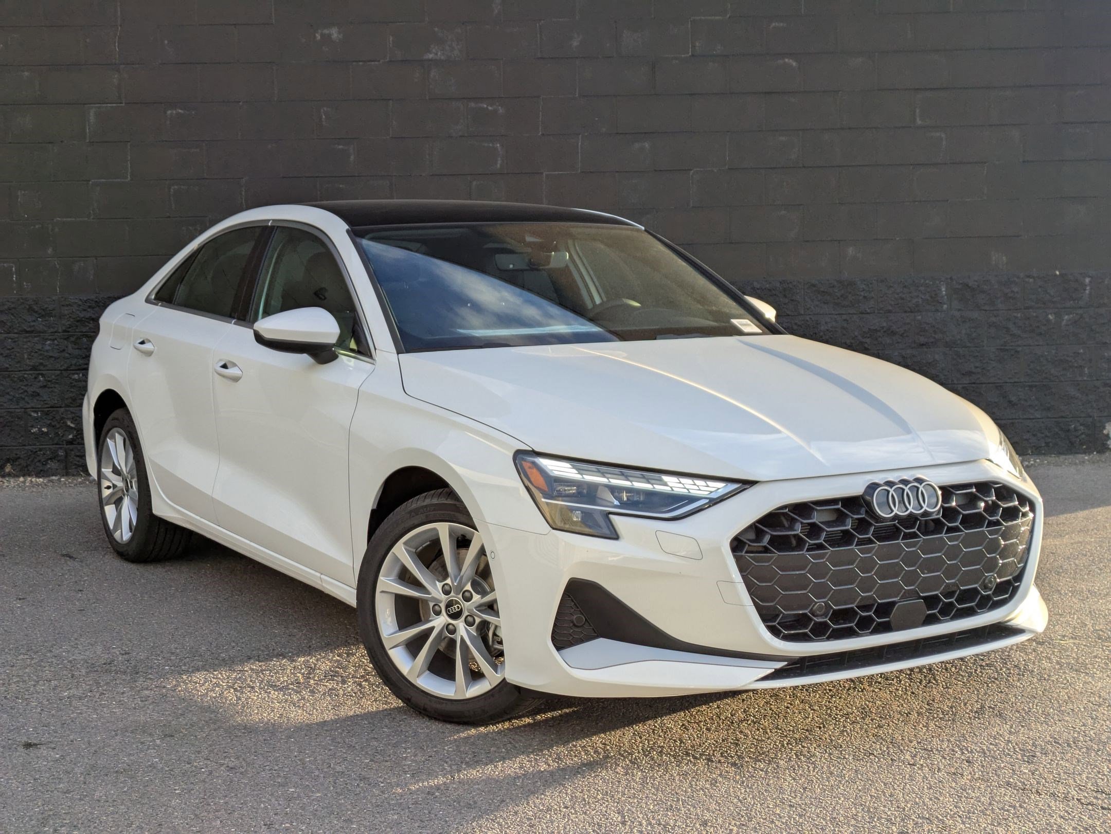 2025 Audi A3 2.0T Premium photo 3
