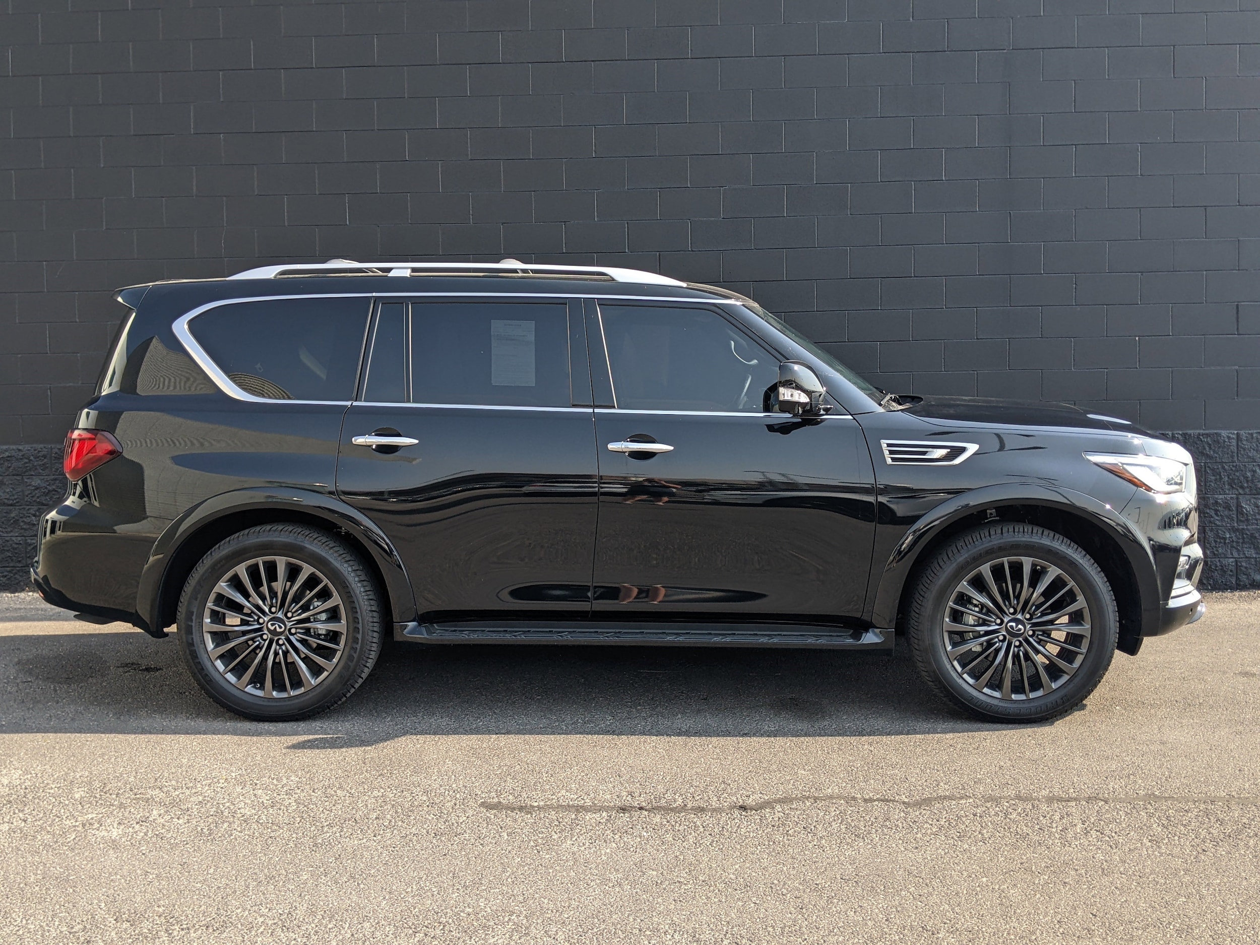 Used 2024 INFINITI QX80 Sensory 4WD with VIN JN8AZ2BE6R9326204 for sale in Lehi, UT