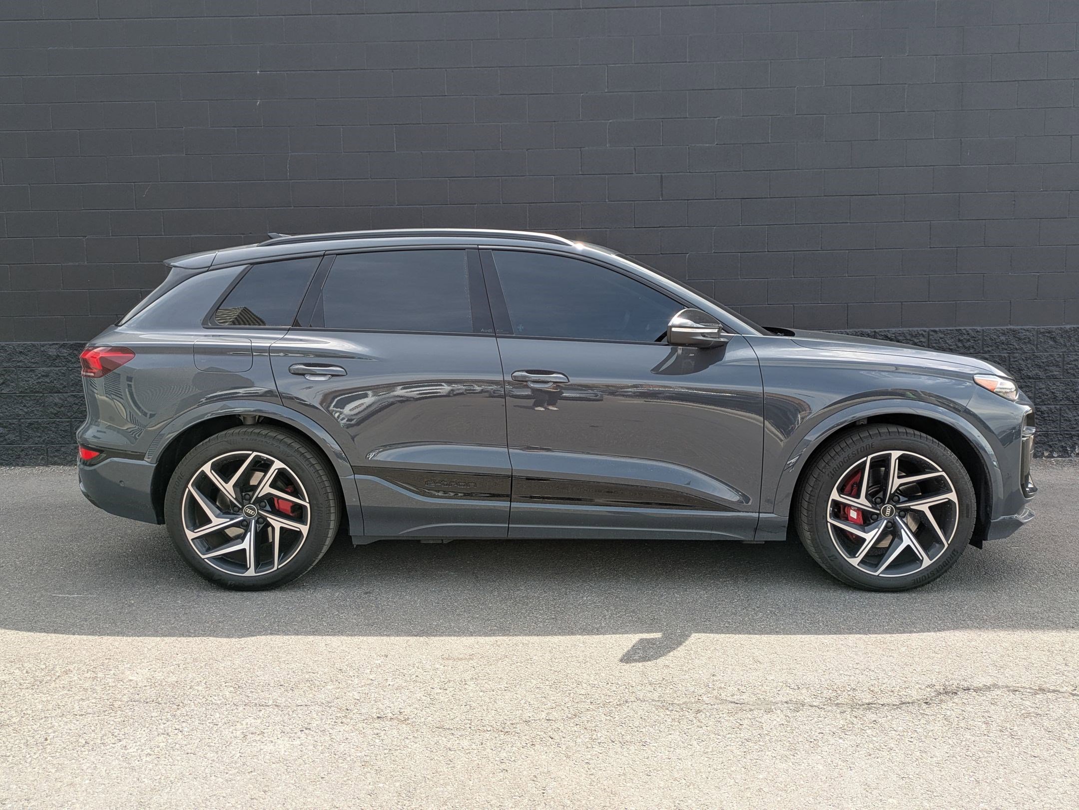 2025 Audi SQ6 photo 4