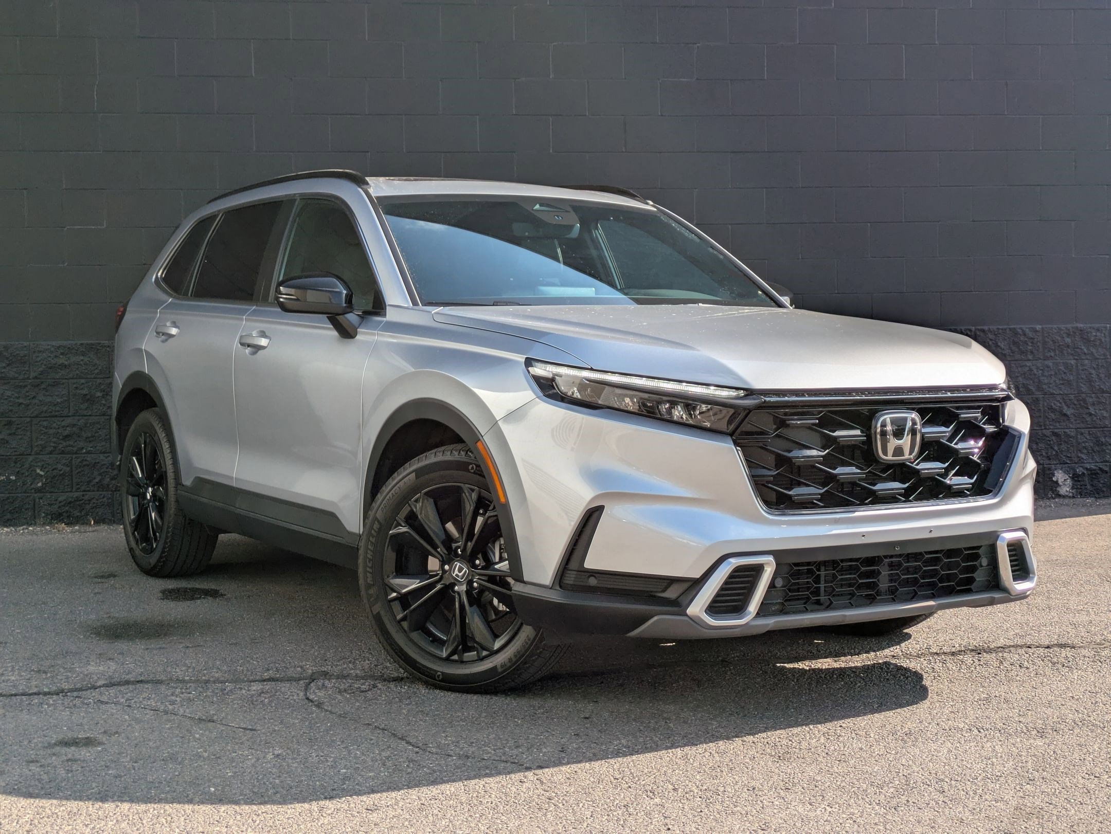 2024 Honda CR-V Hybrid Sport Touring photo 3