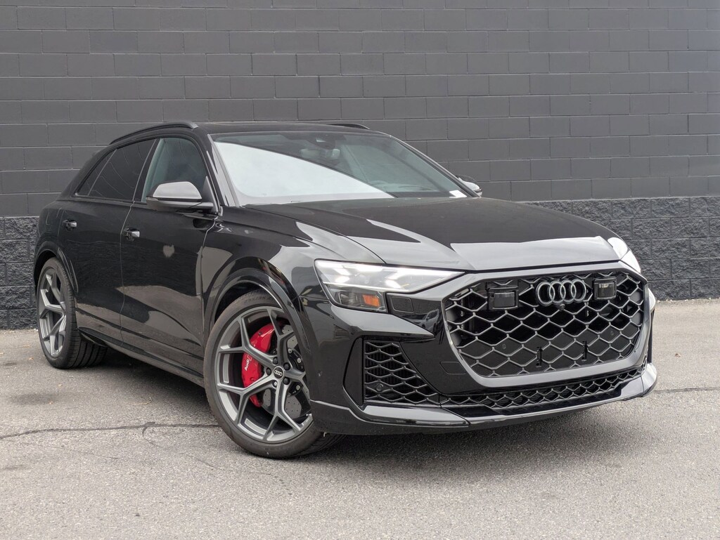 New 2026 Audi RS Q8 4.0T performance SUV