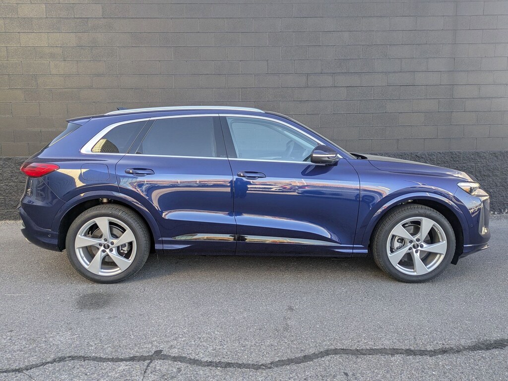 New 2025 Audi All-new Q5 2.0T Prestige SUV