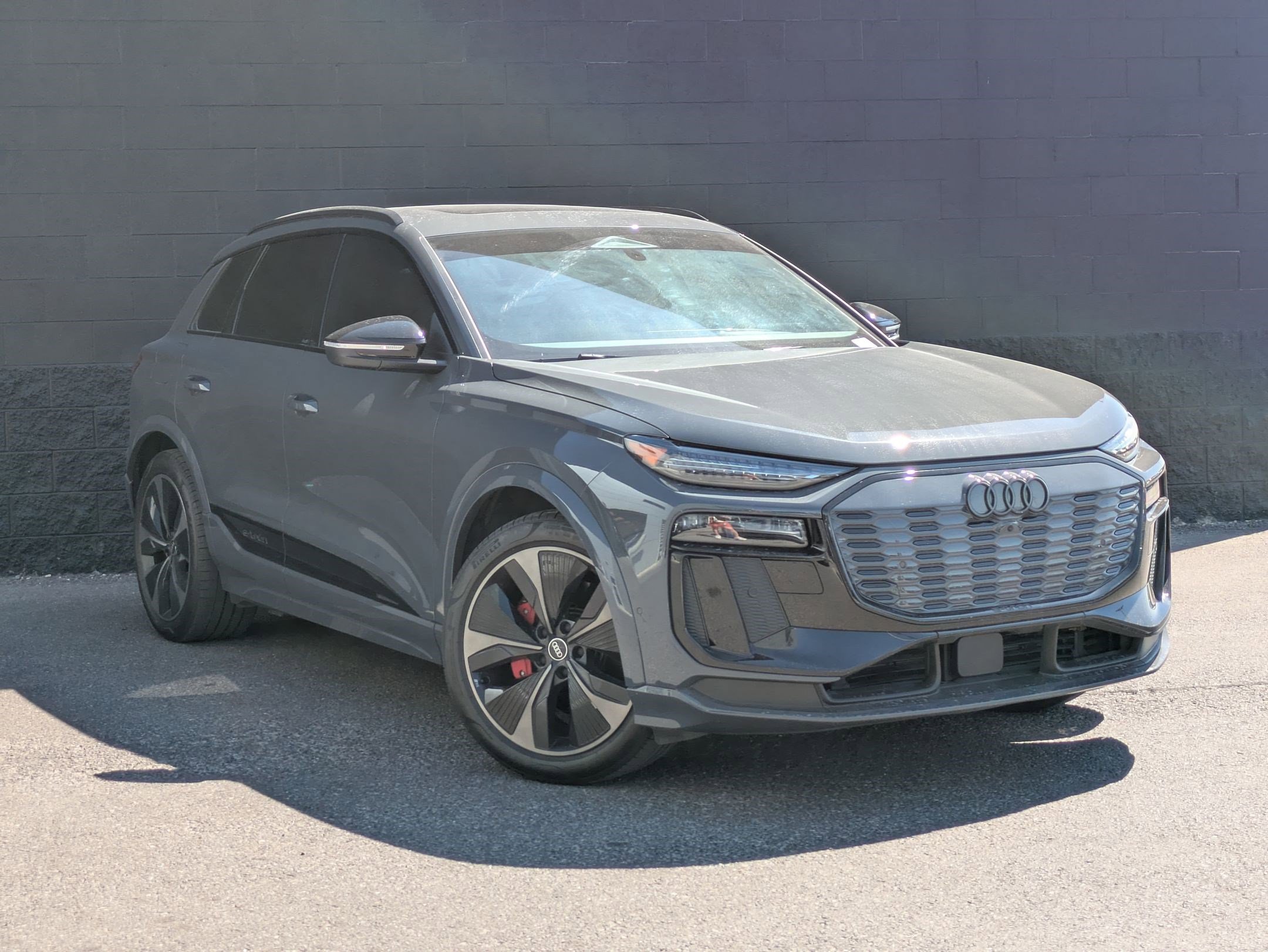 2025 Audi SQ6 photo 3