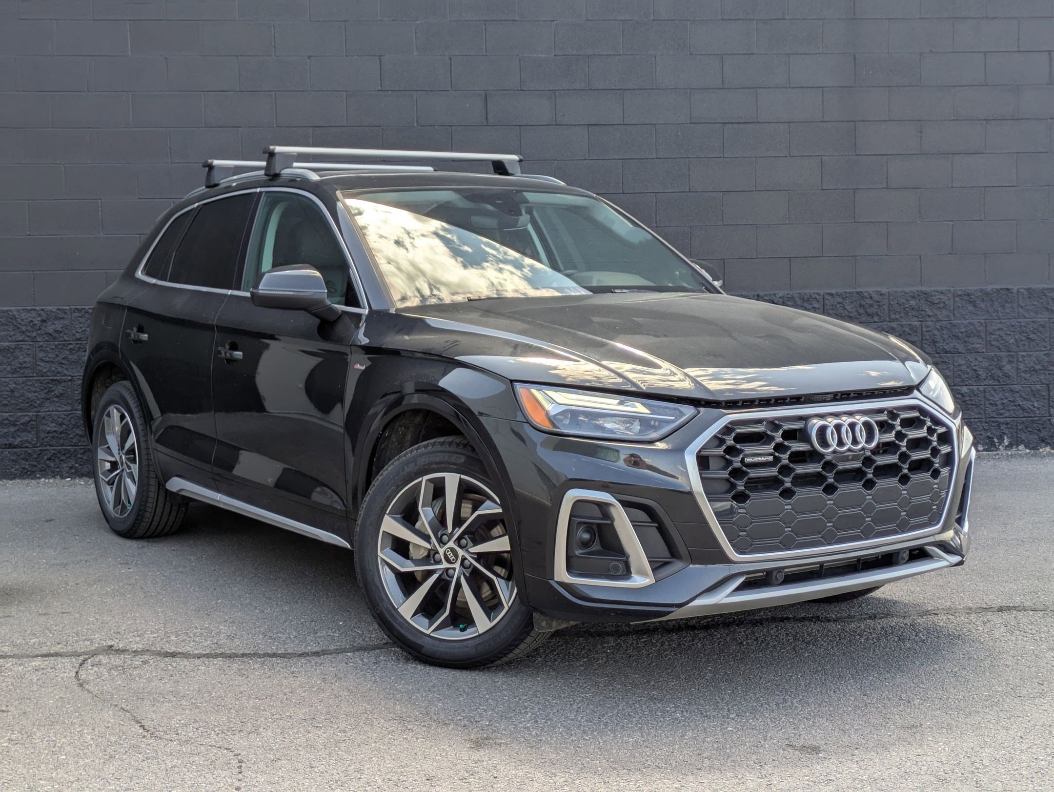 2024 Audi Q5 S line Premium Plus photo 2
